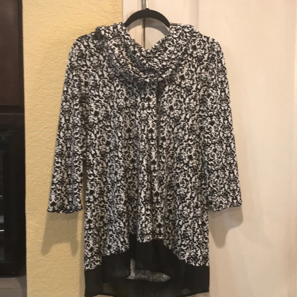 Dress barn 1X fall or winter blouse
